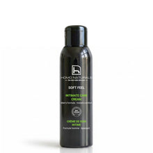 Crema íntima para hombre de Homo Naturals formulada para hidratar, proteger y cuidar la zona íntima masculina como parte del cuidado diario. Fórmula 100% natural, ecológica y vegana. Sin derivados del petróleo, sin parafinas, sin parabenos. Con extractos botánicos calmantes y reparadores. 