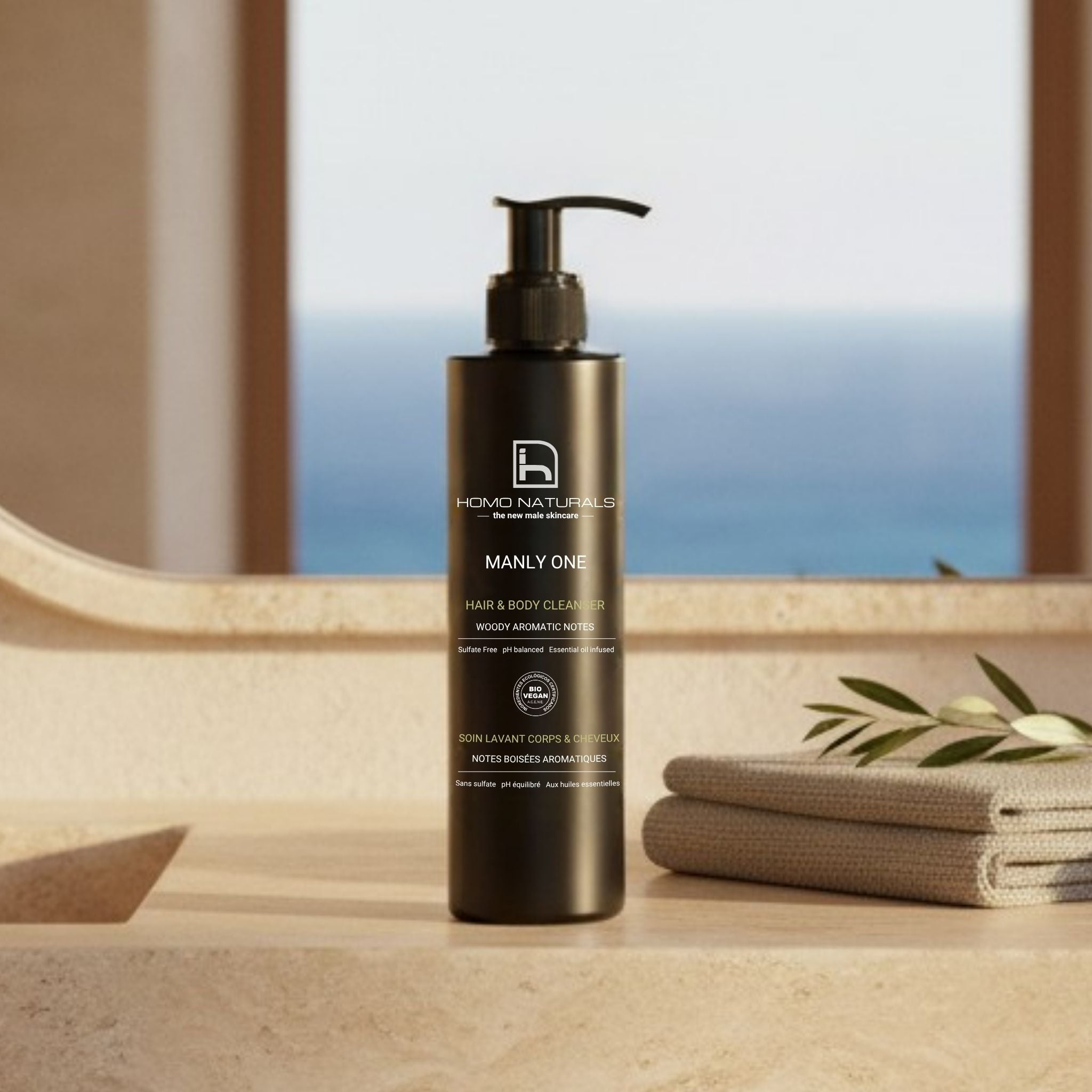 Gel de baño nautral para hombre, Manly One de Homo Naturals, para una rutina diaria de higiene y cuidado corporal. Sin sulfatos. Ideal pieles sensibles. Con manzanilla y caléndula. Sin parabenos, sin derivados del petróleo. Certificado bio + vegan.